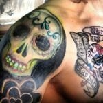 ¿Sabes quien luce este tatuaje?